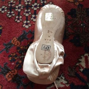 freed of london pointe shoes